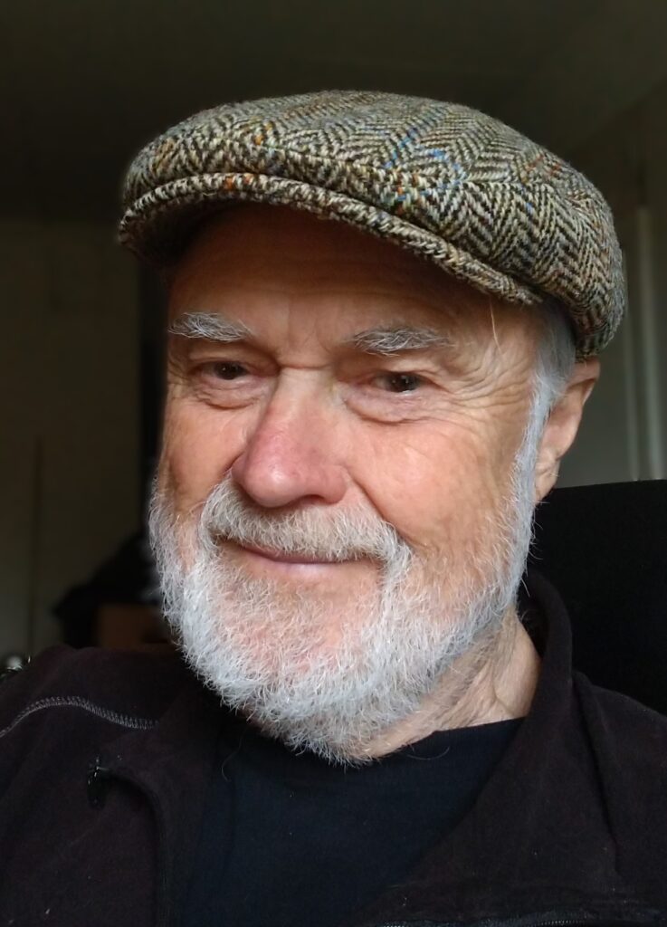 <i class='fa fa-linkedin'></i>